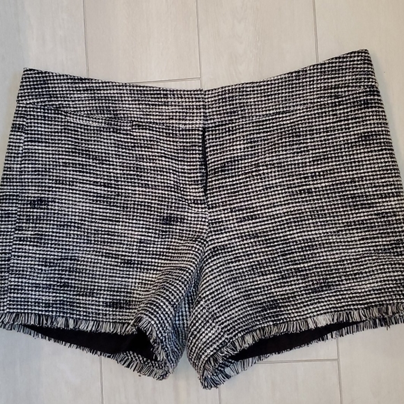 ANN TAYLOR TWEED SHORTS - Picture 1 of 5